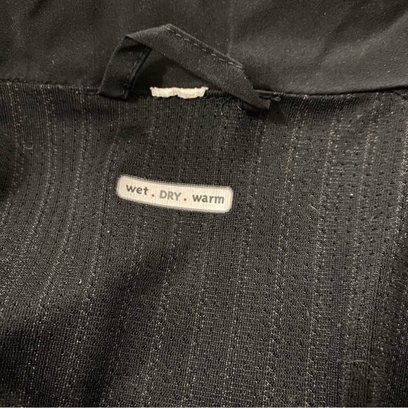 Lululemon Lightweight Water Resistant Jacket - Picture 15 of 16